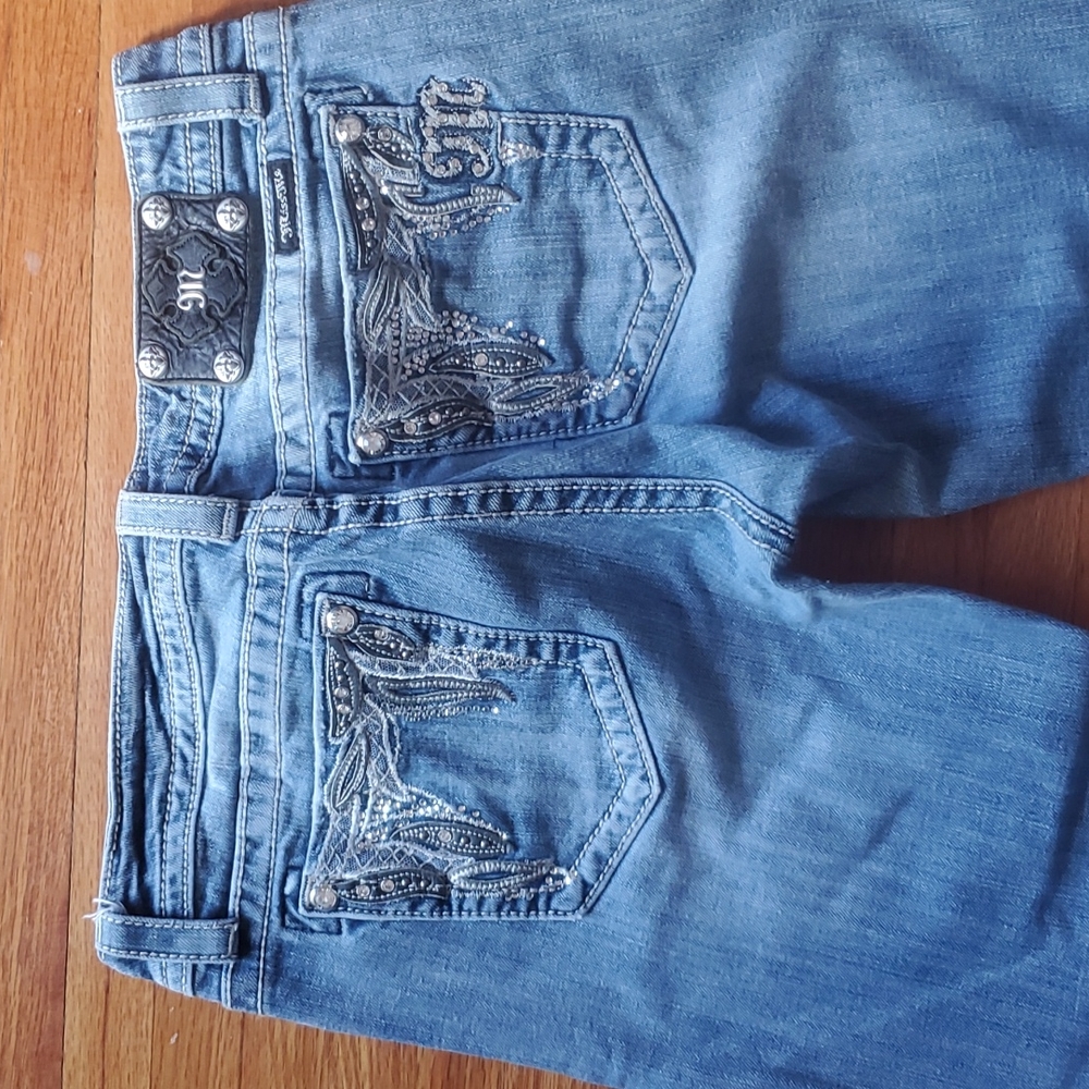 Cute Miss Me Jean's. Easy/Boot. 30x29. Blue Fade. - Picture 2 of 7